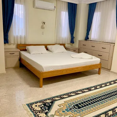 Willa Ruya-privatepool-seaview-gamesroom *